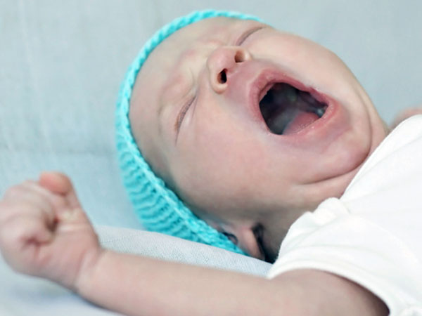 Почему зевают дети